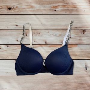 Victoria’s Secret PINK bra